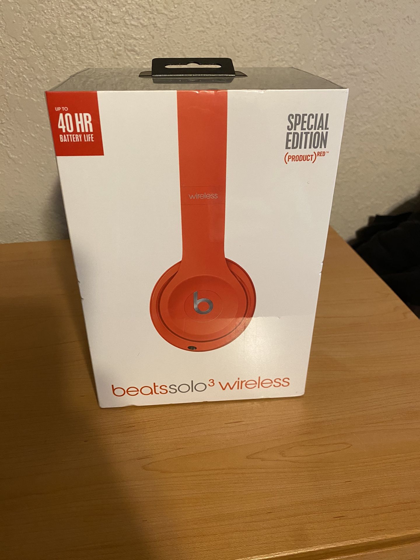 Beats solo 3 wireless special edition product red