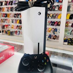 Xbox Series One S 