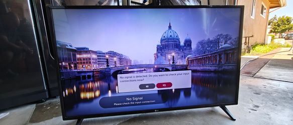 LG 4K UHD TV 42 inches