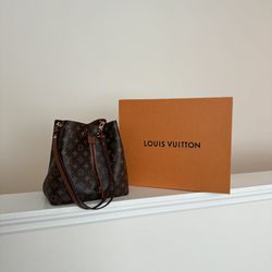 Louis Vuitton Neo Noe MM  