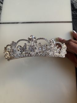 David’s Bridal Crystal Tiara