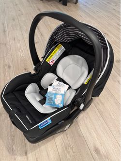 New! Graco Car Seat