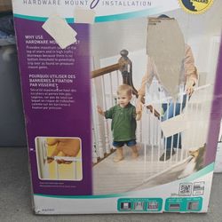 New Open Box Kidco Safeway G2000 Hardware Mount Safety Gate