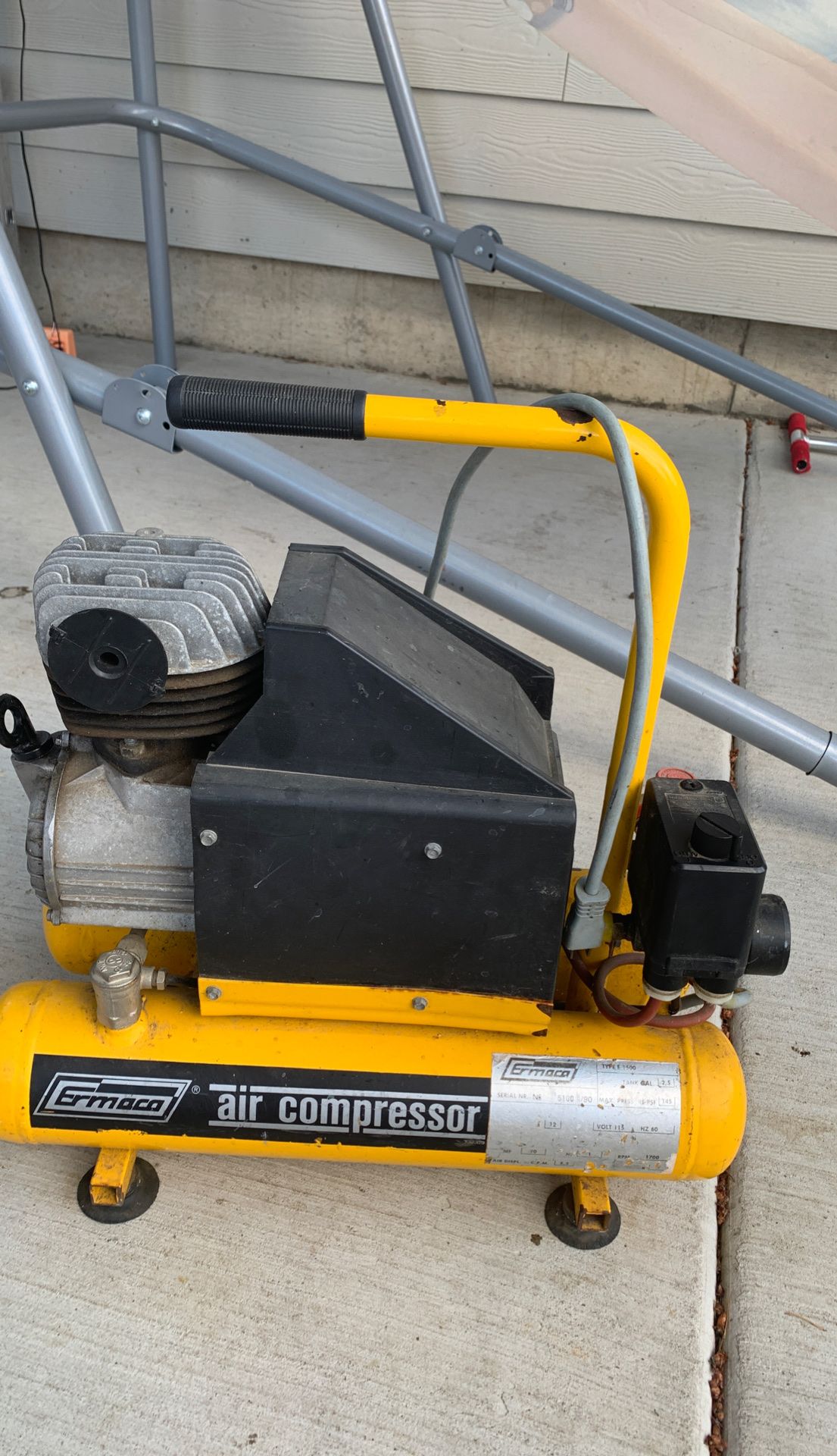 Air compressor