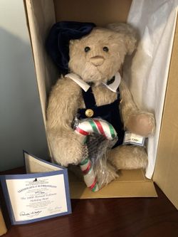 NEW 2000 Annual Edition Holiday Bear