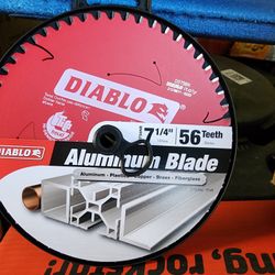 Diablo. 7 1/4" 56 teeth saw blade. NEW