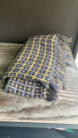 IKEA throw blanket, check pattern, 51x67 "