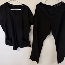 Black Large Size Sketchers Brand Breeze 3 Pocket Curved Vneck Top and 3 pocket Stretch Pants. Good Condition. No stains or rips.  Used Like New.