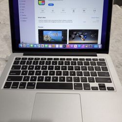 Macbook Pro 13 Apple Laptop Computer Final Cut Pro Affinity Photo Mac 
