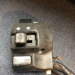 Nineteen 97 Suzuki GSF1200 Left handle switch