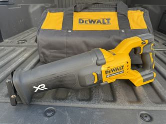 DEWALT 20V MAX XR Reciprocating Saw – Tool Only 