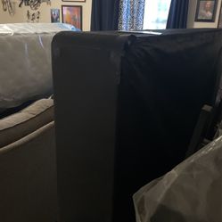 Full Size Box Spring And And Mattress