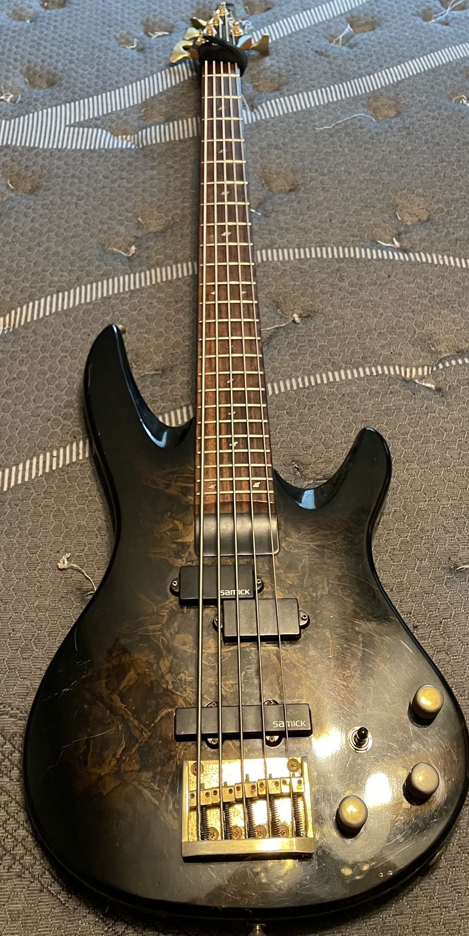 Samick 5 String Bass