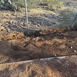 We build block retaining walls and fences. Call us for an estimate.