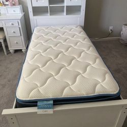 Twin Bed W/storage 