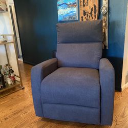 Nearly New Fabric Recliner