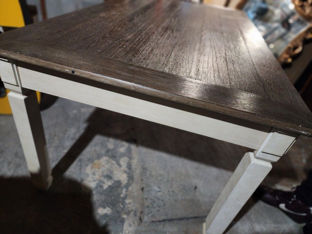 Dinette Set - Farmhouse - Ashley Furniture