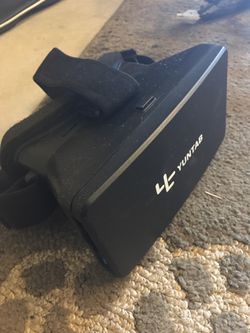 MOBILE VR Headset by YUNTAB