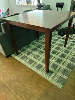Free dinner table