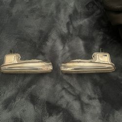 Tacoma Mirror Turn Signals