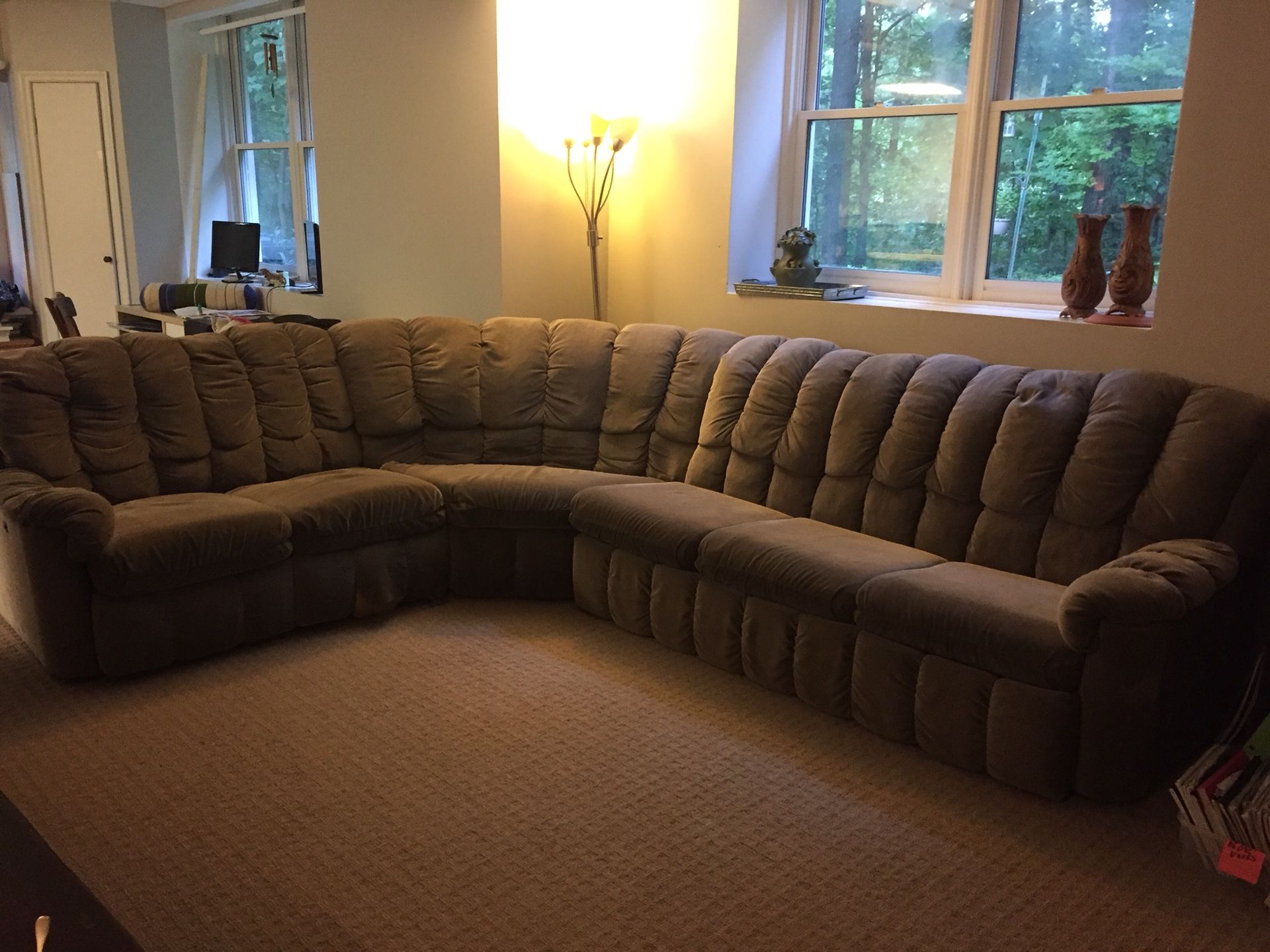 Pending pickup!!! Lazy boy sectional sleeper with recliner