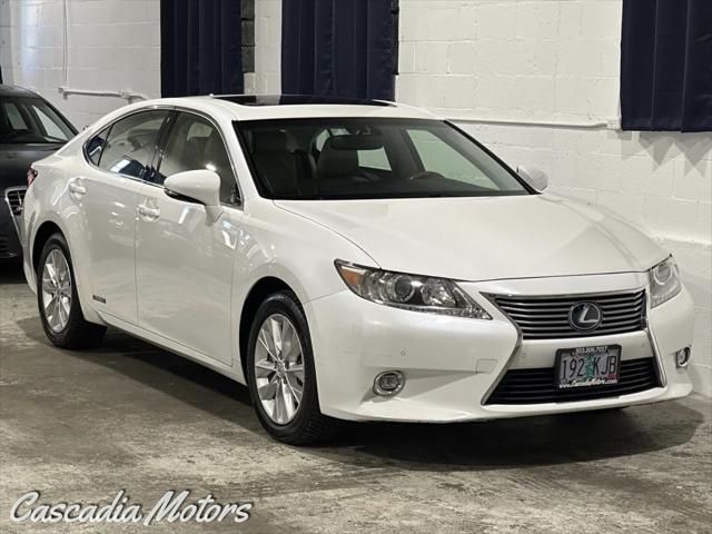 2014 Lexus ES 300h