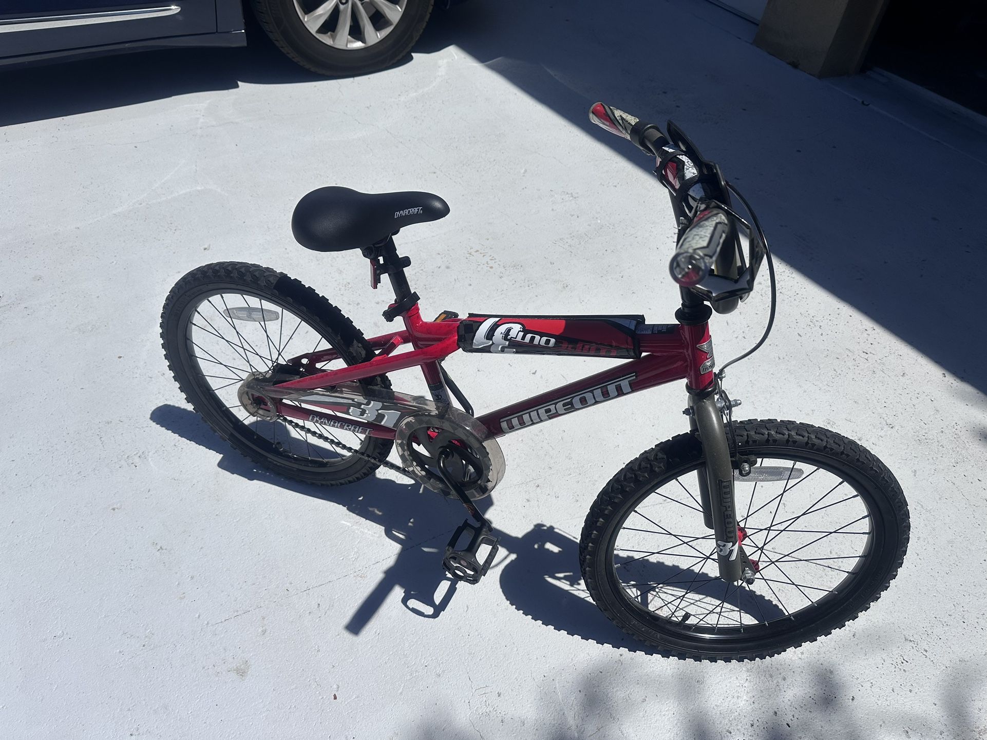 Red and Black 20”  Dynacraft Wipe Out BMX Bike
