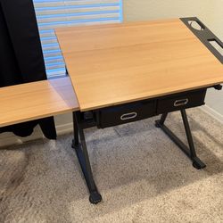 Drawing Table with drawers and side platform