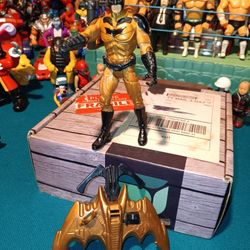 Batman The Dark Night Figure ( 2008 ) w/1991 Batman Returns Powerwing Accessorie ( DC Comics by Kenner )