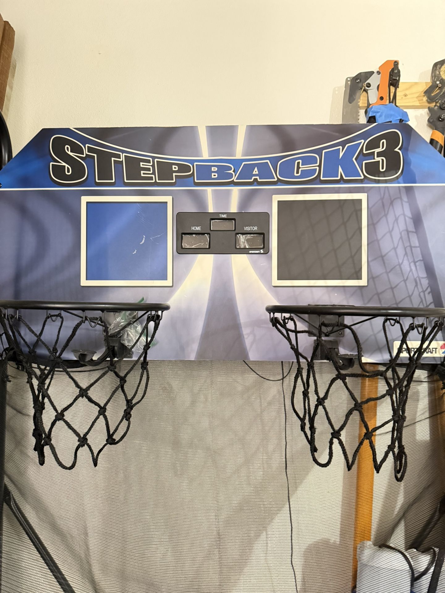 Arcade Basketball Hoop 4 balls