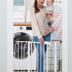 Regalo Safety 38" Baby Gate for Doorways & Bottom of Stairs, Pressure Mount Design for Babies, Toddlers