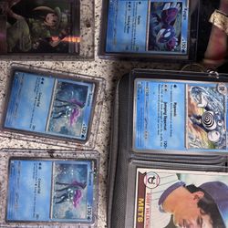 5 Pokémon Cards & 1 Baseball Card 