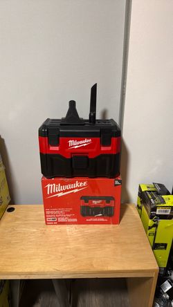 Milwaukee M18 18-Volt 2 Gal. Lithium-Ion Cordless Wet/Dry Vacuum (Vacuum-Only)