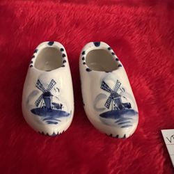VTG Handpainted Delft Blue Porcelain Dutch Clogs Holland 3”