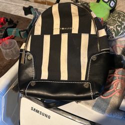 Tommy Hilfiger Bag $40