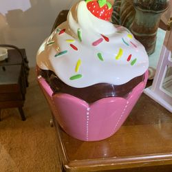 Vintage Pier One large ceramic cupcake with lid