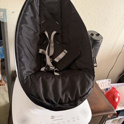 4moms MamaRoo Baby Swing – Gently Used