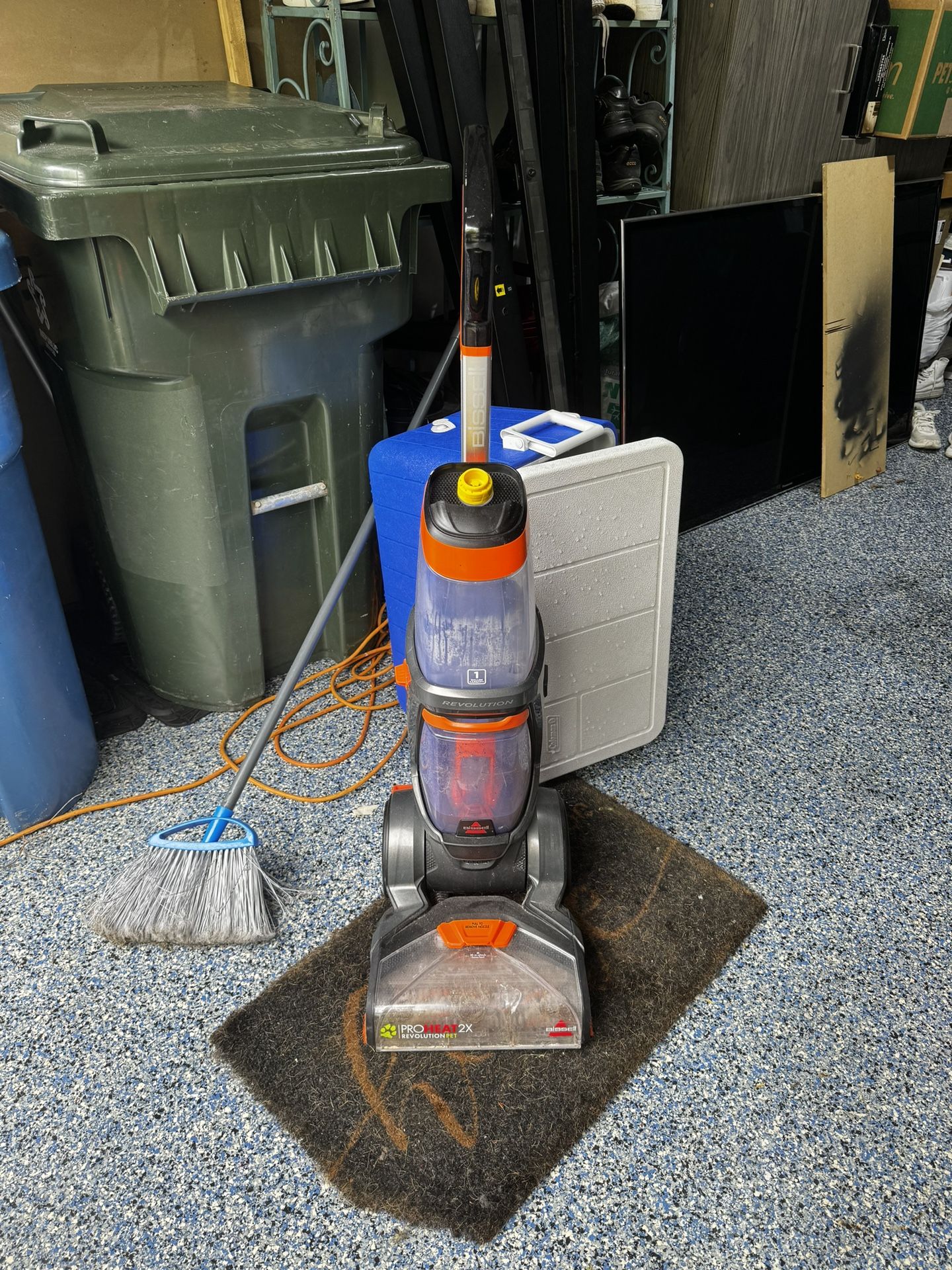 BISSELL ProHeat 2X Revolution Pet Full Size Upright Carpet Cleaner, 1548F