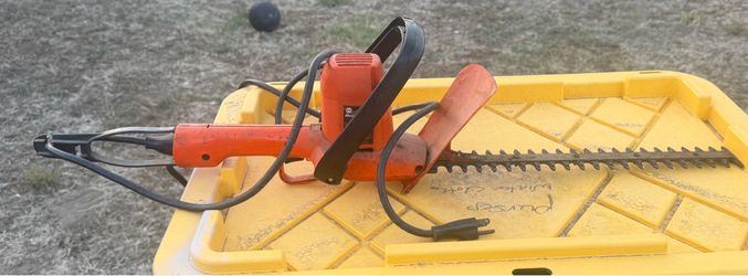 Bush trimmer