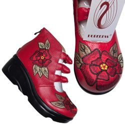 Womens Leather Floral Embroidered Mary Jane Platform Wedge Red Shoes Size 6 New