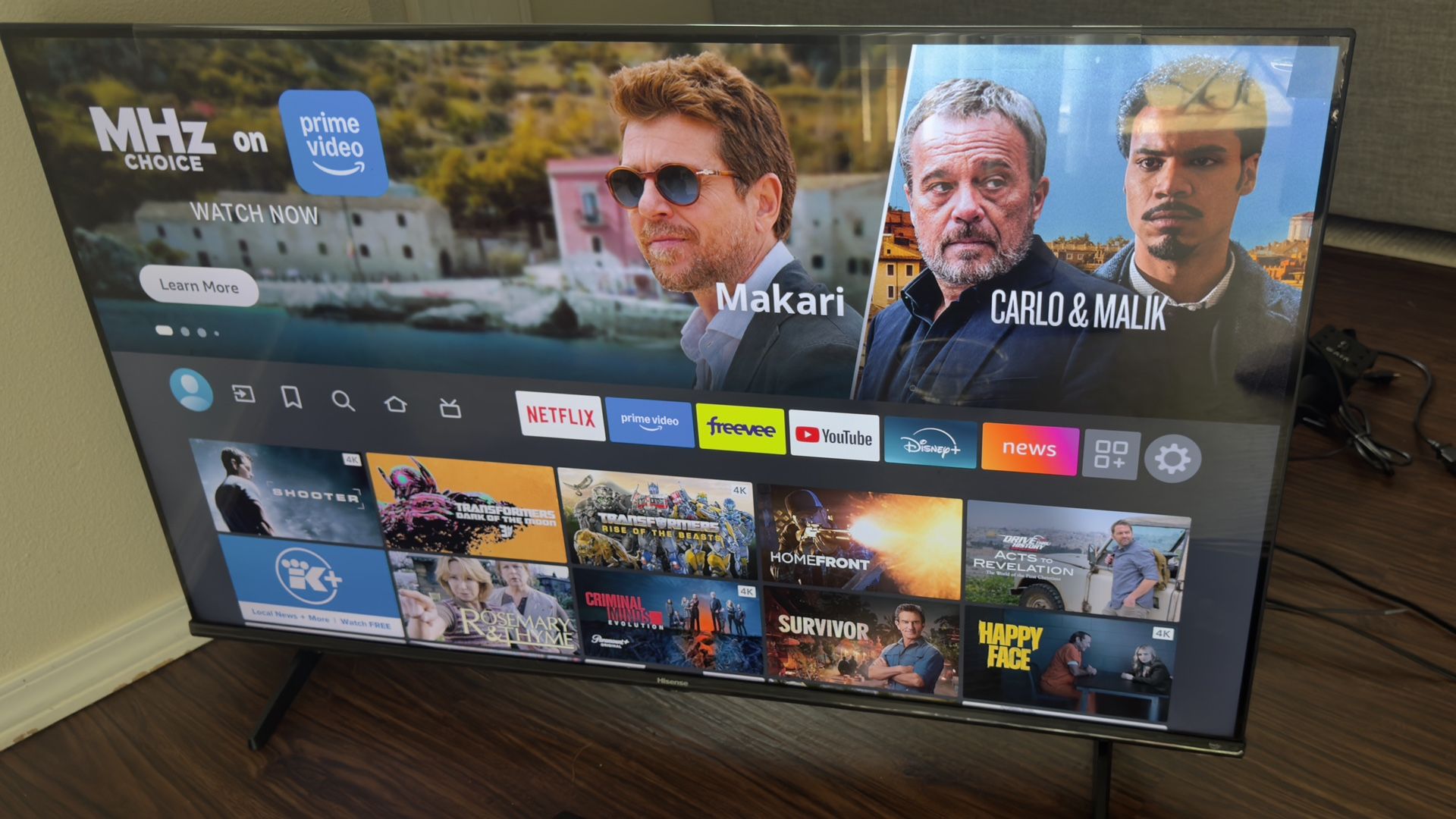 Hisense 43” 4K Smart Tv + Vizio Sound Bar