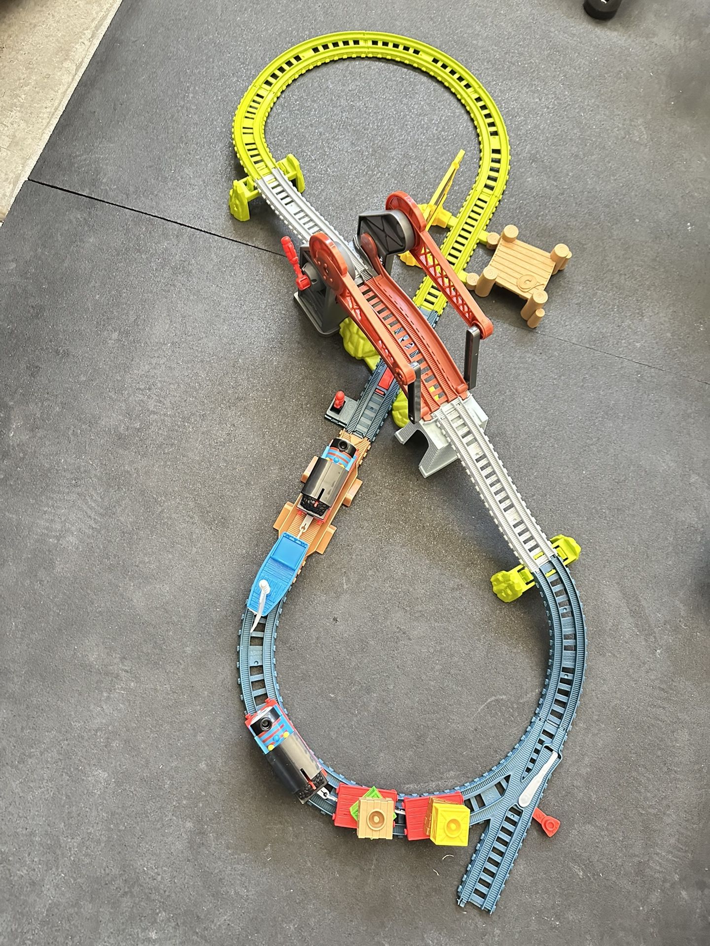 Thomas & Friends Toy Train Tracks Set