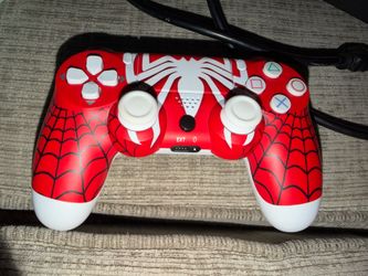 PS4 controller