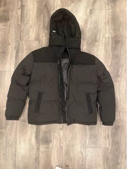 Brand New Black Puffer Jacket – Size S - Never Worn