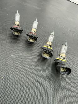SYLVANIA Headlight Bulbs
