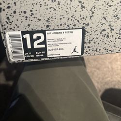 Jordan 4 Travis Scott