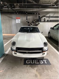 Nissan Datsun 240z