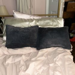 dark grey pillows decor