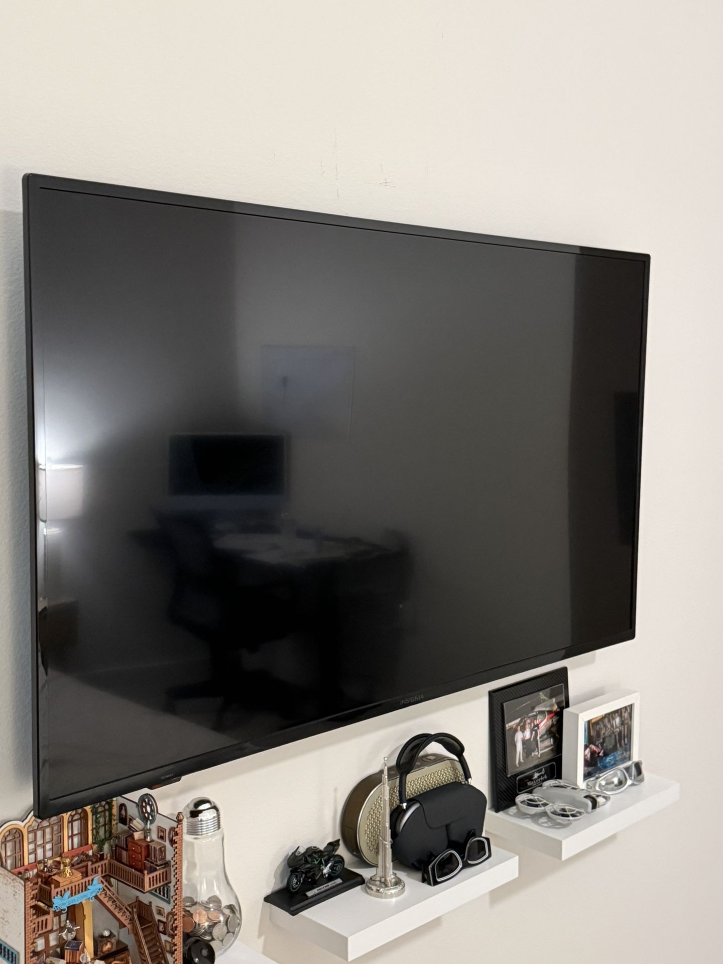 INSIGNIA 55 Inch