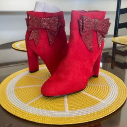Lady’s Boots/Heels